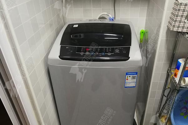 全自动洗衣机放不出水怎么回事